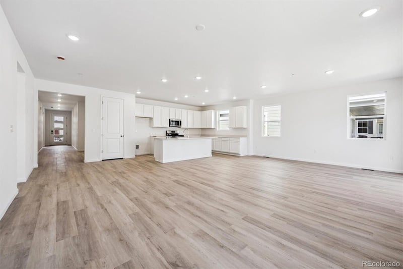 9182 Telluride Ct, Commerce, CO 80022