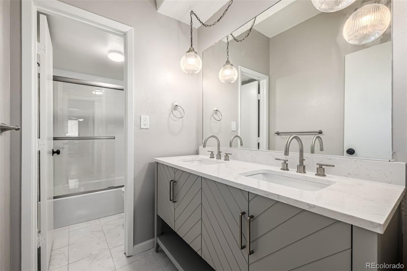 364 Ironton St #316, Aurora, CO 80012