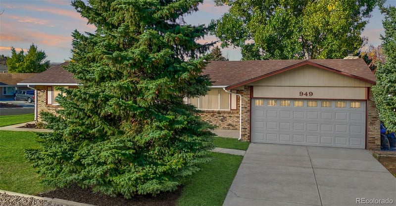 949 Mountain View Dr, Castle Rock, CO 80104