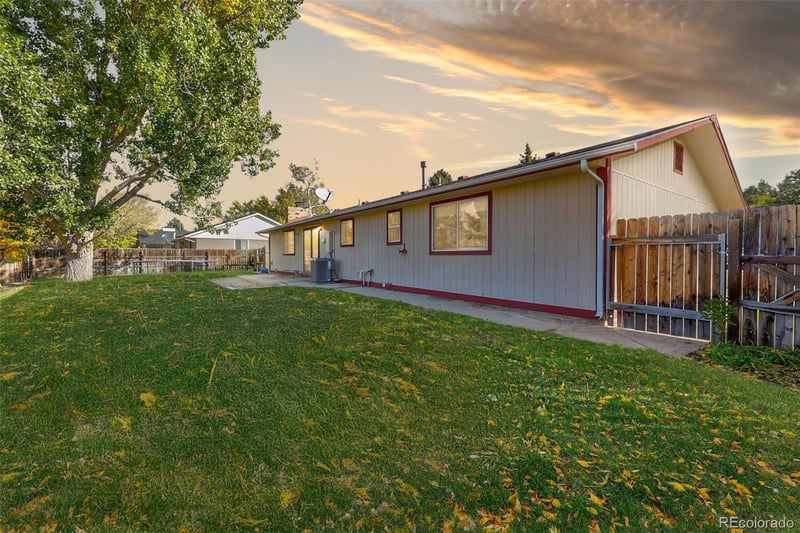 949 Mountain View Dr, Castle Rock, CO 80104