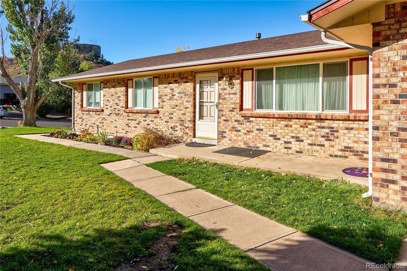 949 Mountain View Dr, Castle Rock, CO 80104