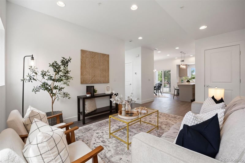 8406 52nd Ave, Arvada, CO 80002