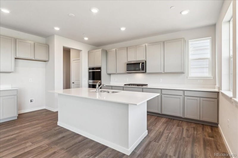 1431 Loraine Cir N, Erie, CO 80026