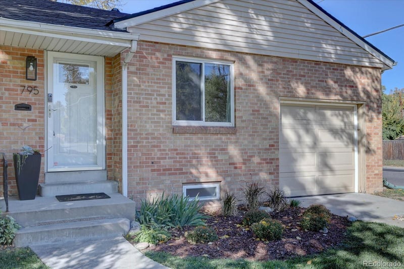795 Jasmine St, Denver, CO 80220