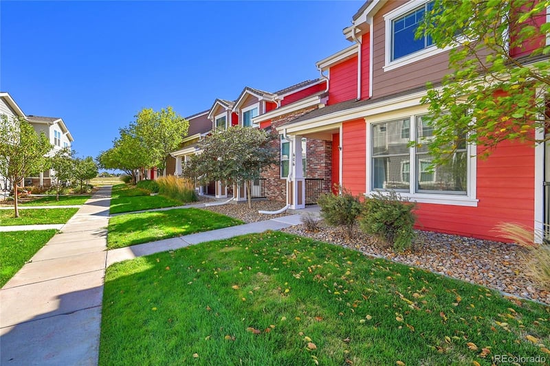 10533 Paris St #606, Commerce City, CO 80640