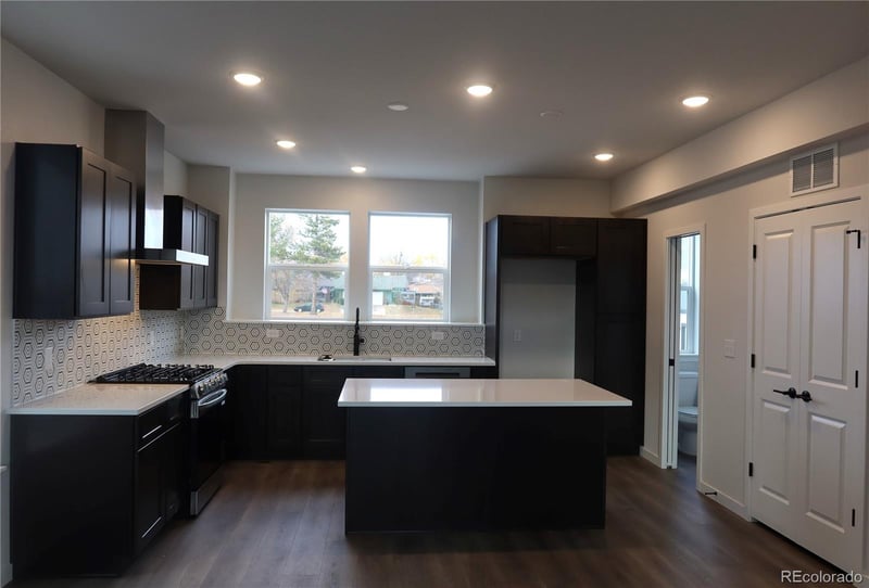 11944 57th Dr, Arvada, CO 80002