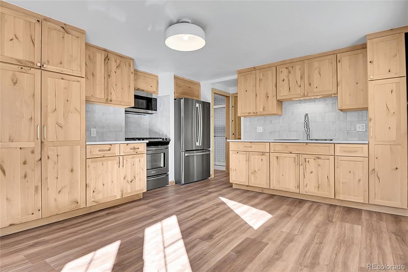 30152 Hilltop Dr, Evergreen, CO 80439