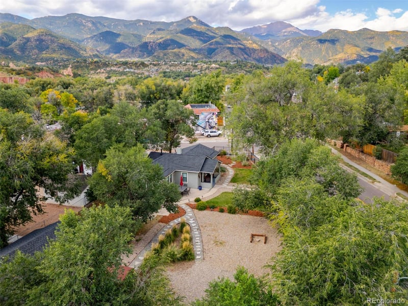 3335 Pikes Peak Ave, Colorado Springs, CO 80904