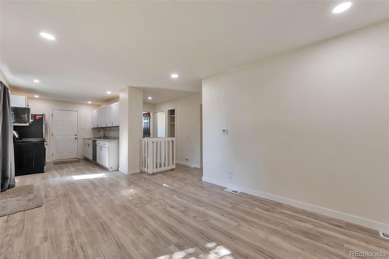 7761 Kearney Dr, Commerce City, CO 80022