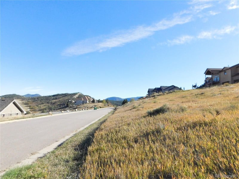 5498 Country Club Dr, Larkspur, CO 80118