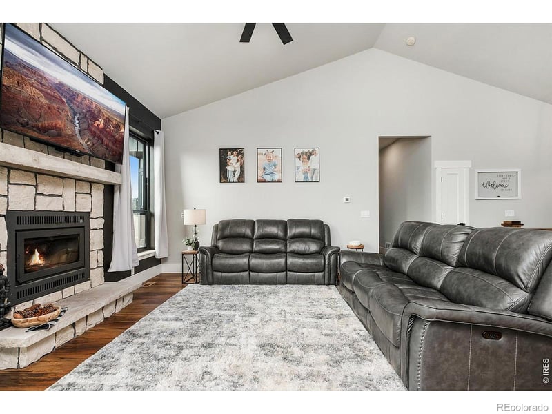 894 Turkey Roost Dr, Livermore, CO 80536