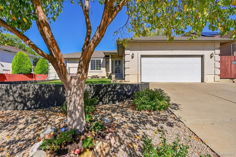 9 Full Moon Ct, Pueblo, CO 81001