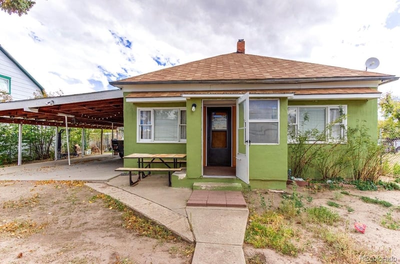 129 E 9th St, Walsenburg, CO 81089