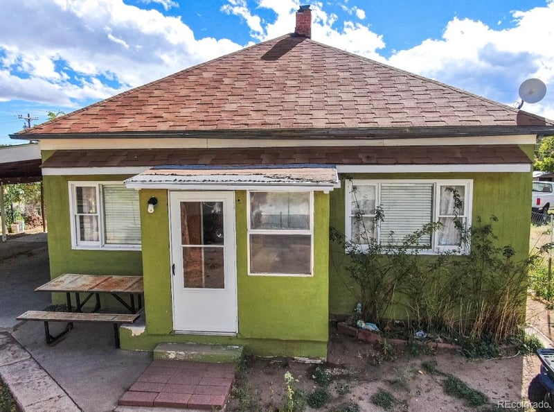 129 E 9th St, Walsenburg, CO 81089