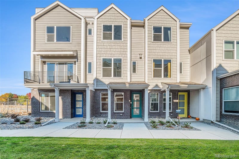 888 Valentia St #103, Denver, CO 80247