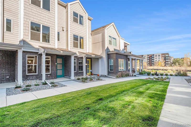 888 Valentia St #103, Denver, CO 80247