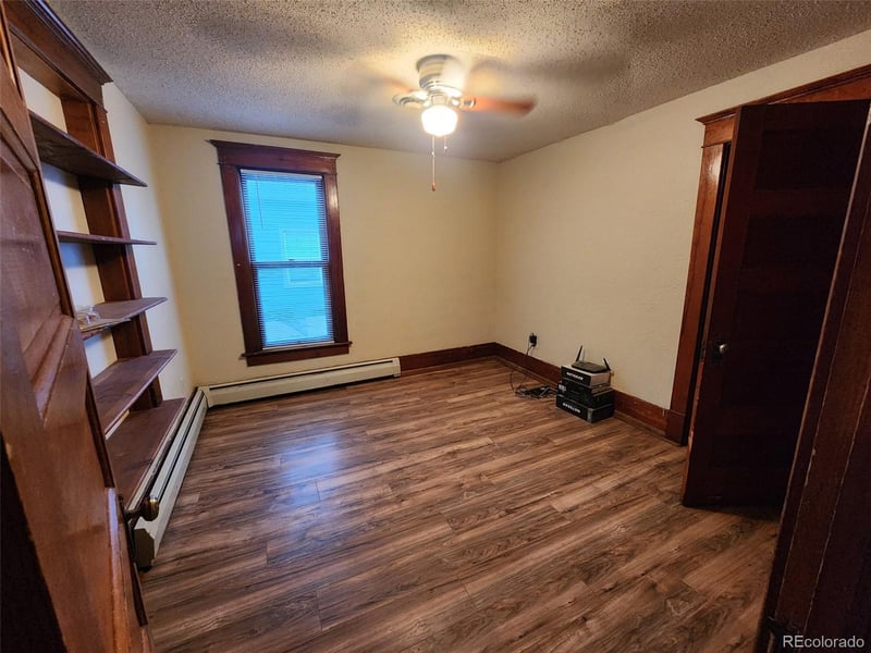 518 4th St, Sterling, CO 80751