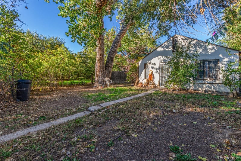 1209 Alton St, Aurora, CO 80010