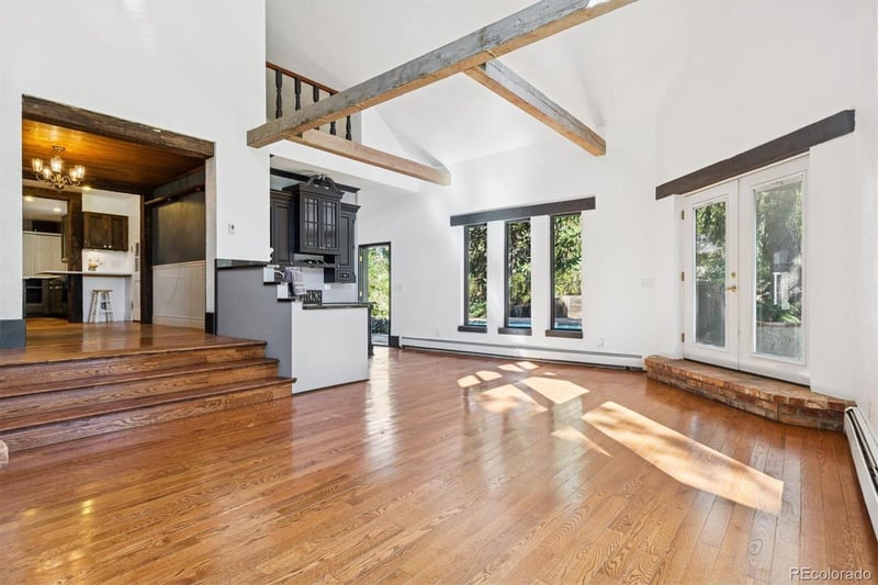 8535 E Hawaii Ln, Denver, CO 80231