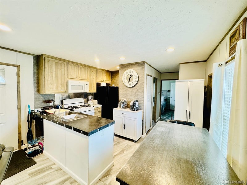 5971 E 69th Ave #2, Commerce City, CO 80022