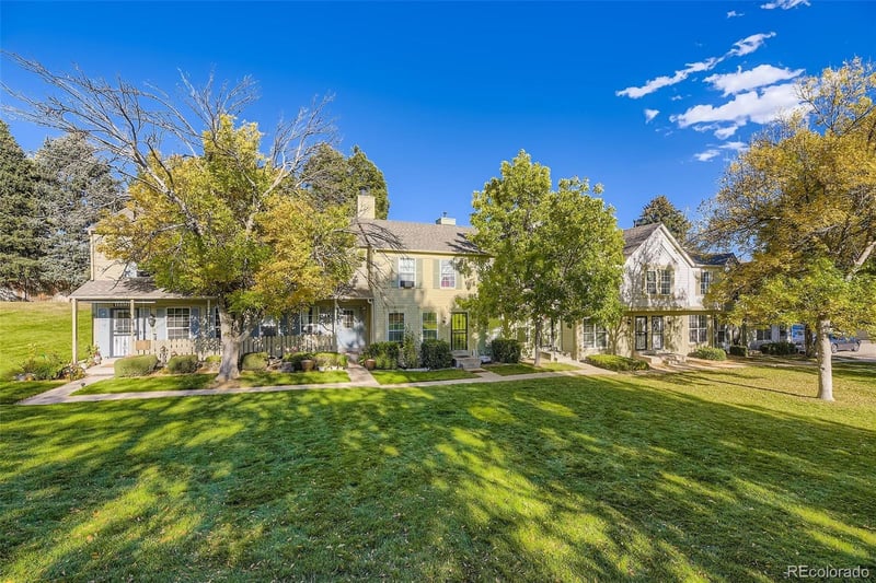 1629 Ivory Cir #E, Aurora, CO 80017