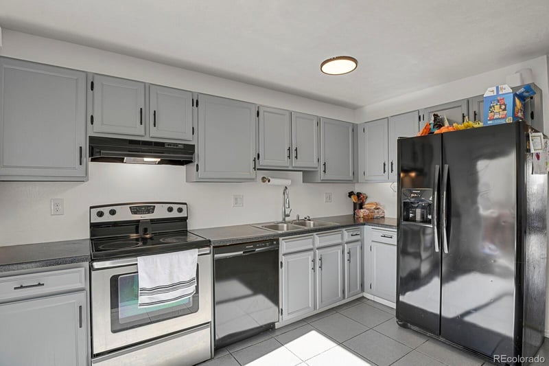 17683 Loyola Dr #E, Aurora, CO 80013