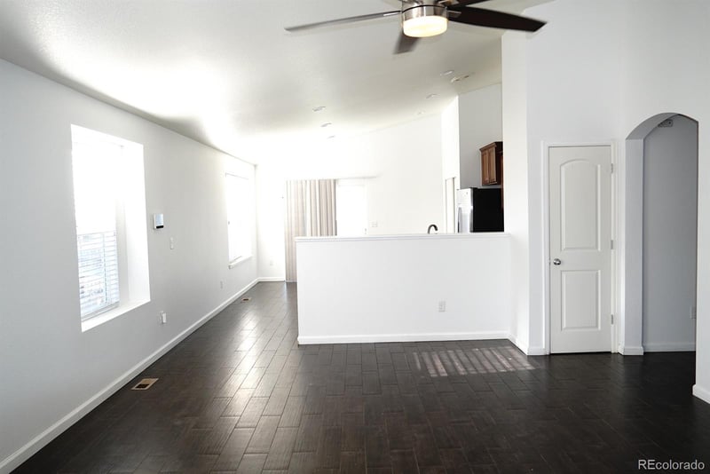 6277 Flanders St, Aurora, CO 80019