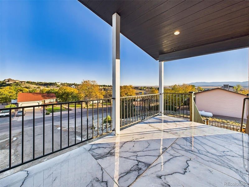 893 Greenway Ave, Pueblo, CO 81007