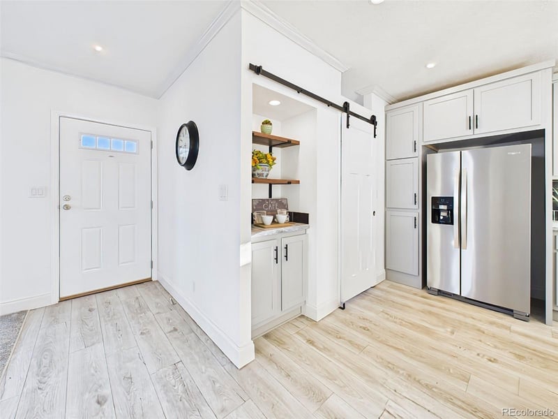 893 Greenway Ave, Pueblo, CO 81007