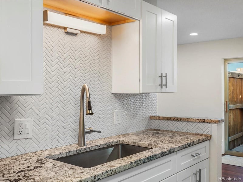 2835 Monaco Pw #1-105, Denver, CO 80222