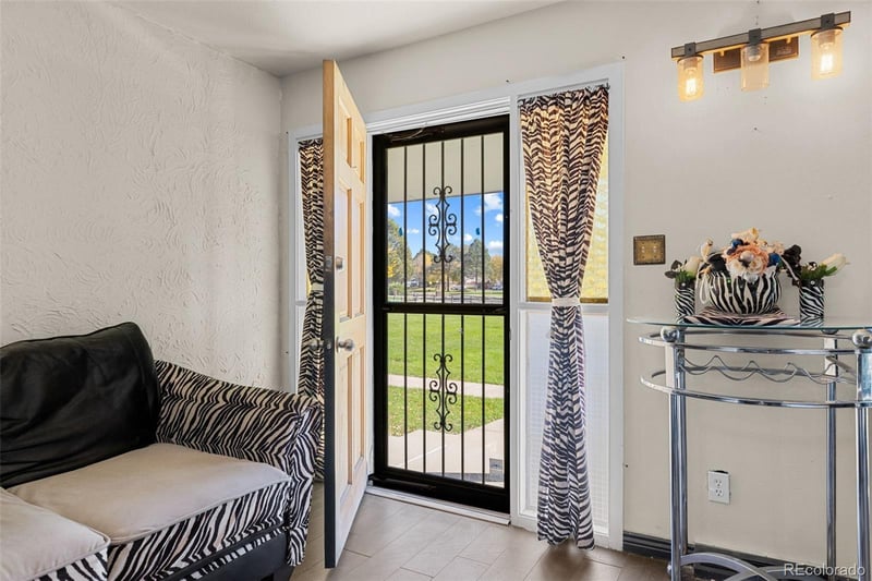 11718 Canal Dr, Aurora, CO 80011