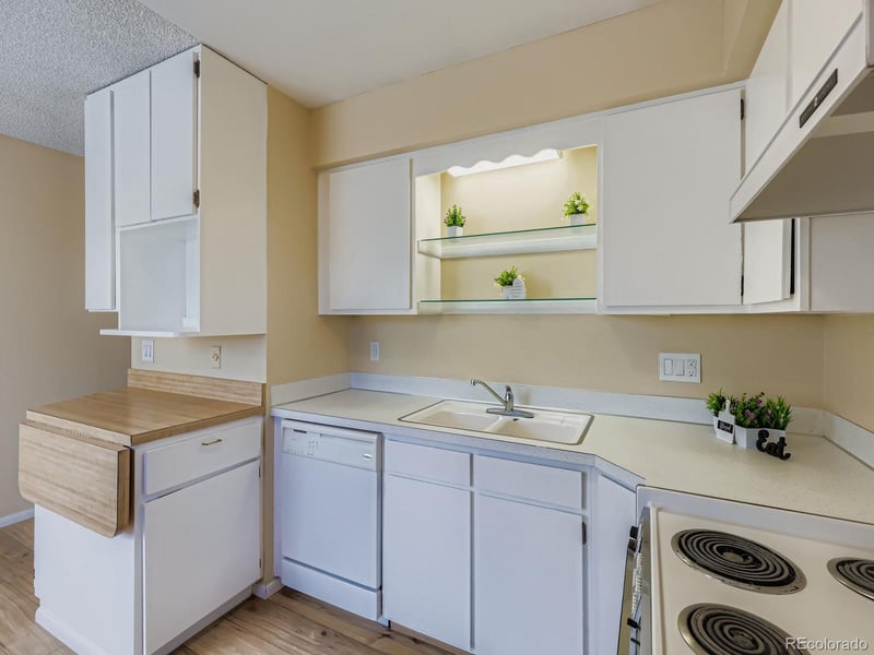 12885 Alameda Dr, Lakewood, CO 80228