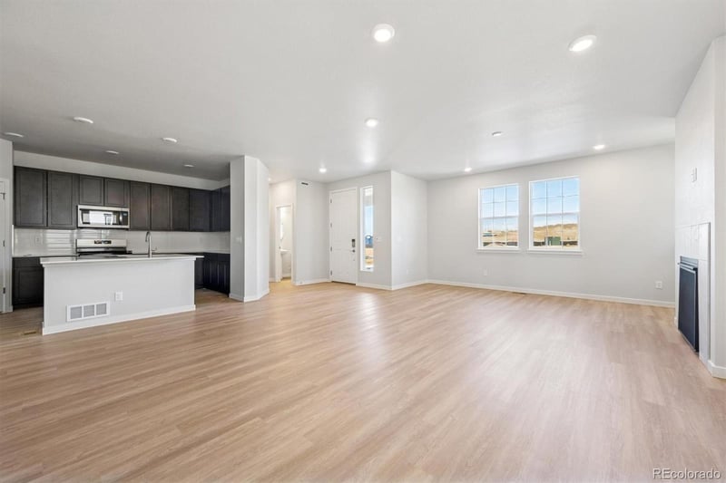 22736 E 47th Pl, Aurora, CO 80019