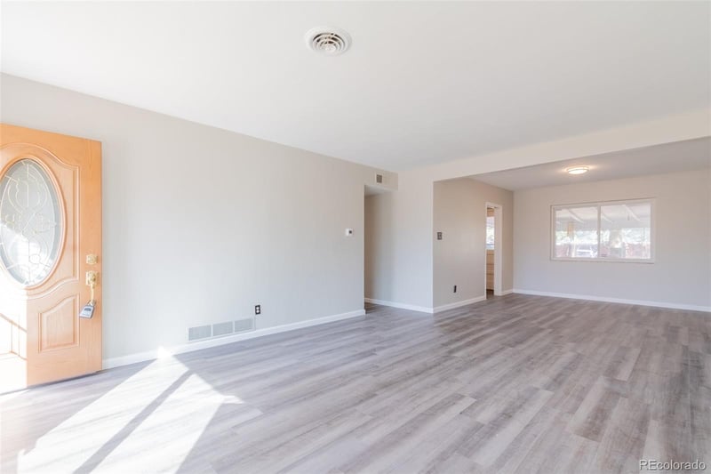 790 Ursula St, Aurora, CO 80011