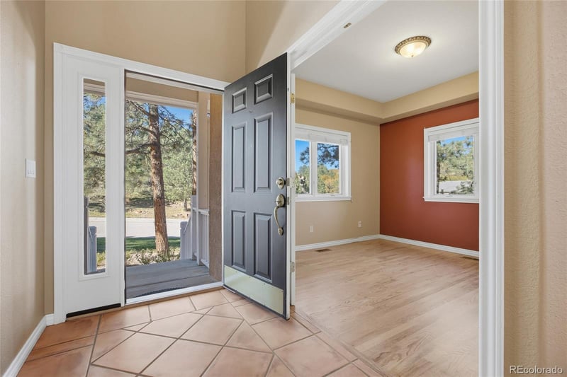 5 Cap Rock Way, Colorado Springs, CO 80919