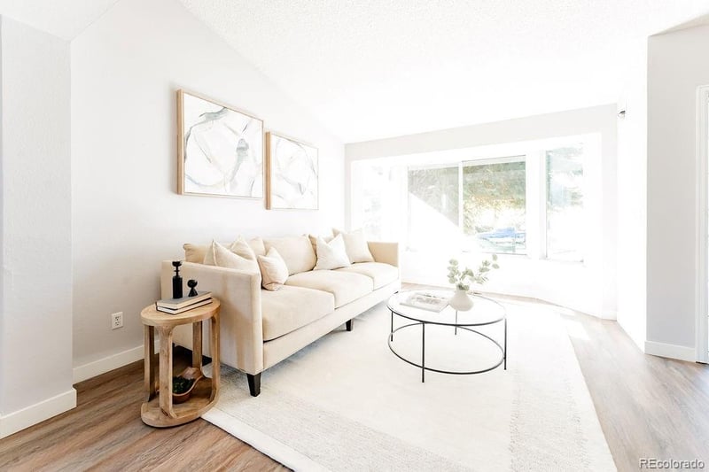 19905 Stanford Dr, Centennial, CO 80015