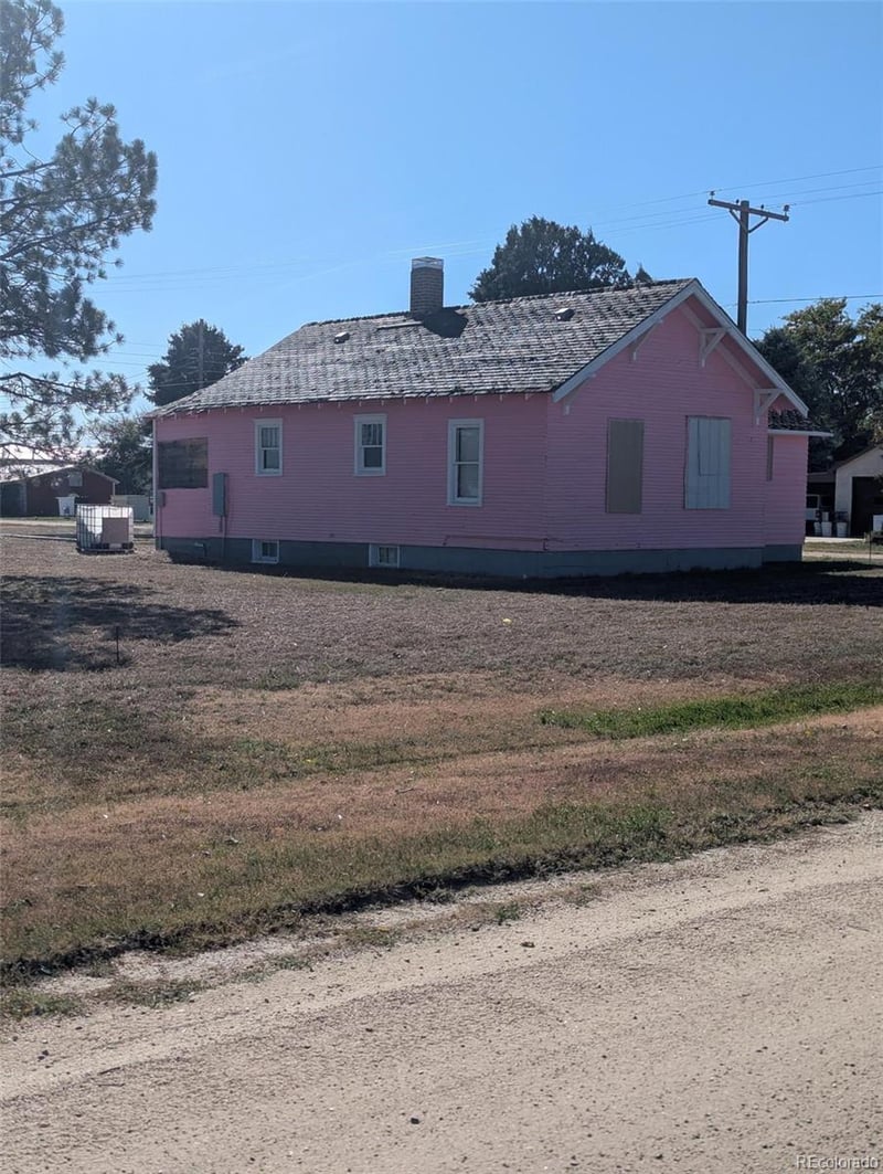 220 Church St, Arriba, CO 80804