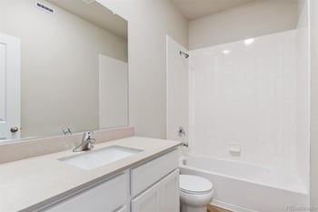 48185 Shetland Dr, Bennett, CO 80102