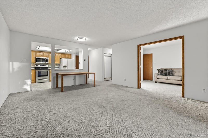 13800 Marina Dr #104, Aurora, CO 80014