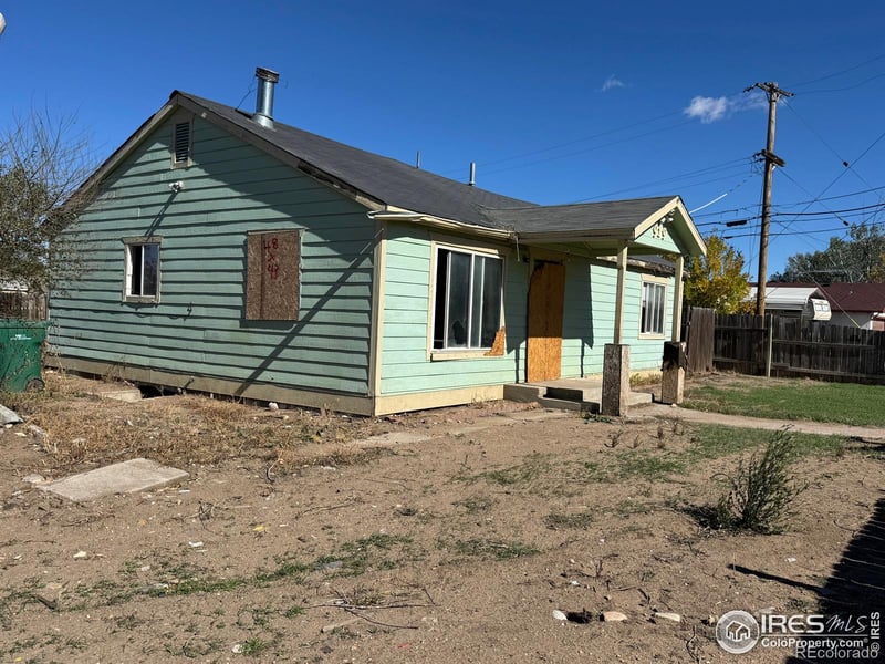 919 41st St, Evans, CO 80620