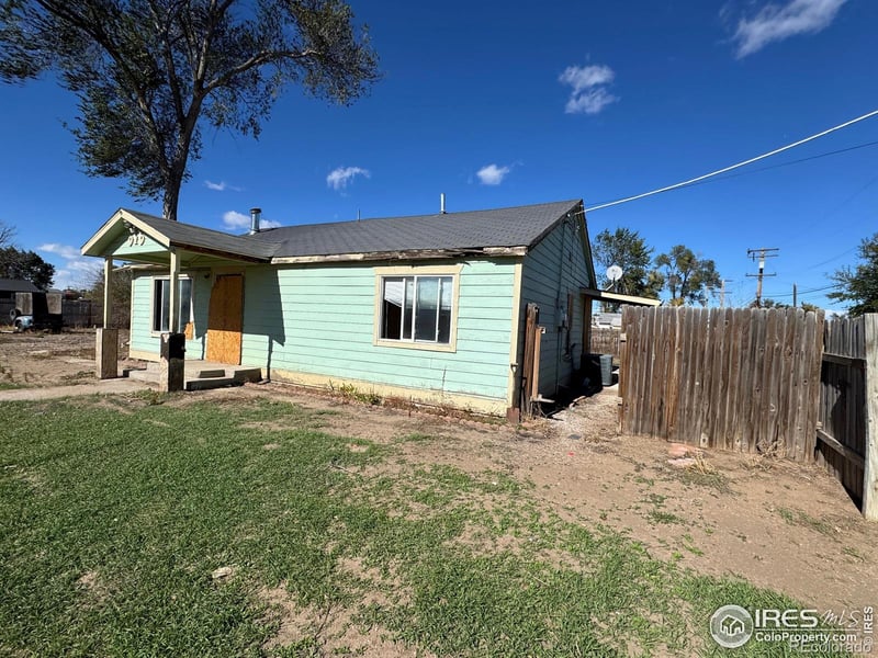 919 41st St, Evans, CO 80620