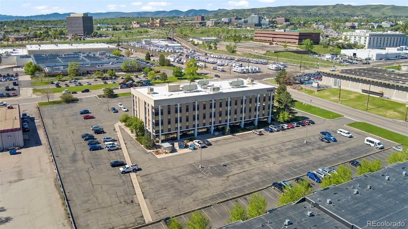 11177 8th Ave, Lakewood, CO 80215
