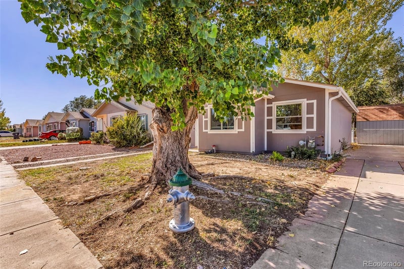 2817 Winnipeg St, Pueblo, CO 81004