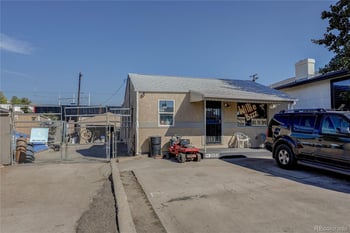 2053 Hamilton Pl, Sheridan, CO 80110