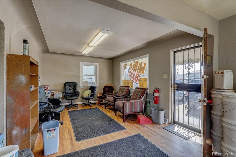 2053 Hamilton Pl, Sheridan, CO 80110