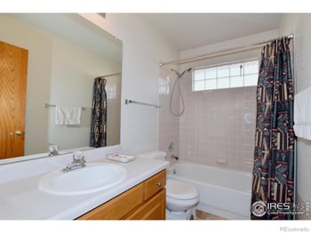 3902 Penrose Ave, Loveland, CO 80538