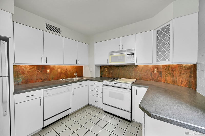 460 S Marion Pw #254, Denver, CO 80209