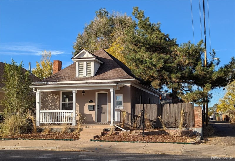 139 Dartmouth Ave, Englewood, CO 80110