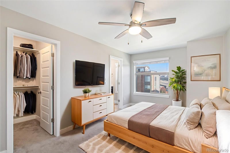 2521 Moline St, Aurora, CO 80010