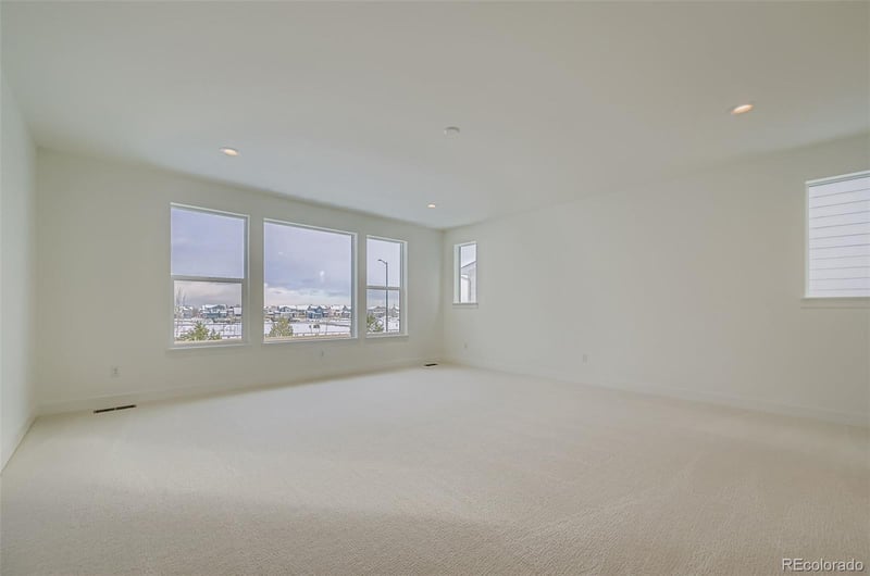 3142 Westcliff Dr, Loveland, CO 80538